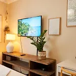 Apartment Charming Batignolles *