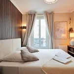 Charming Batignolles アパート パリ