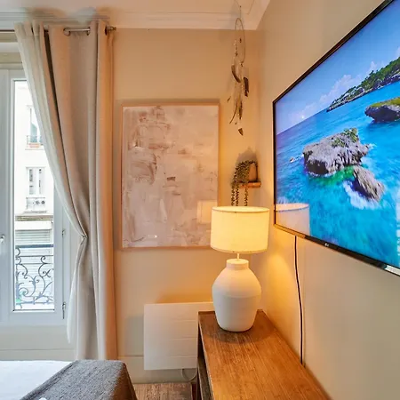 Charming Batignolles Apartment